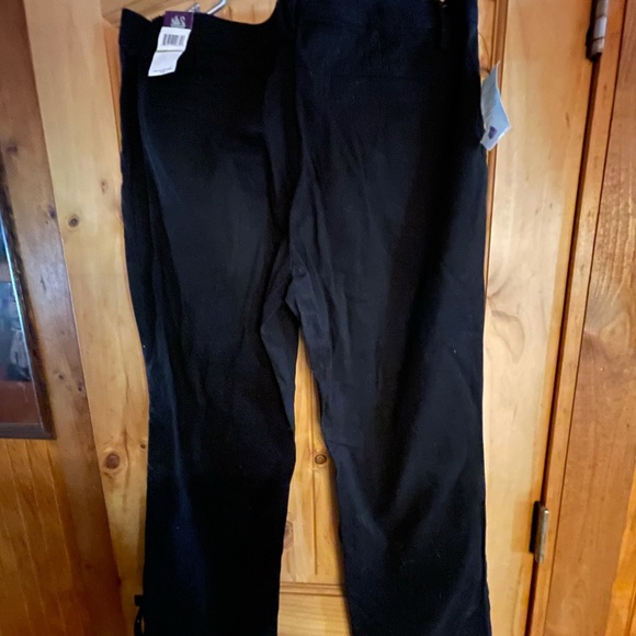 Gloria Vanderbilt jeans - Picture 3 of 4